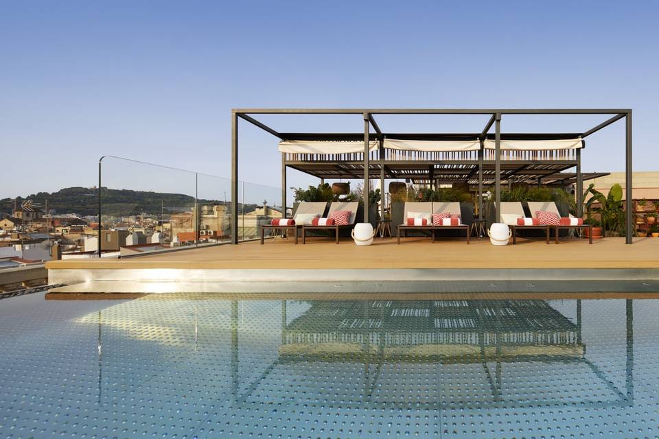 Piscina con vistas