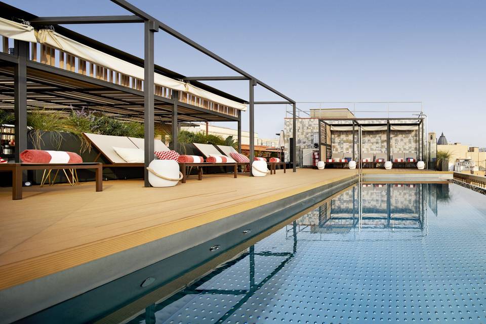 Piscina con vistas