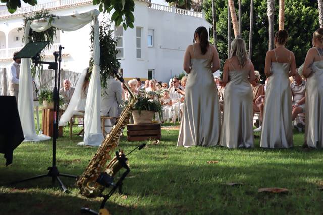 Saxo en ceremonia