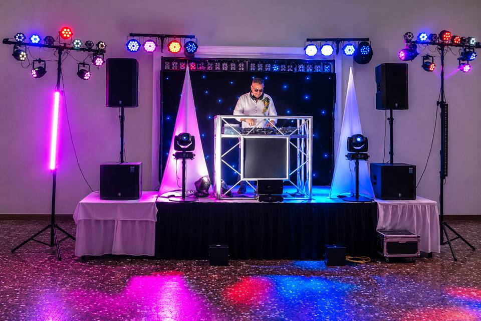 Disco Móvil con Nuestro DJ
