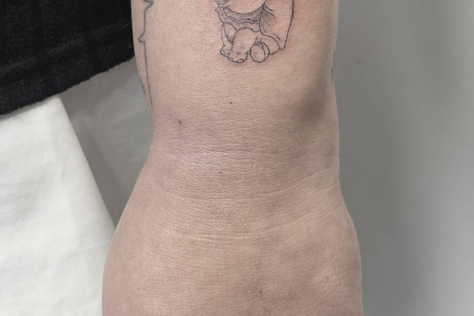 Tattoo fineline