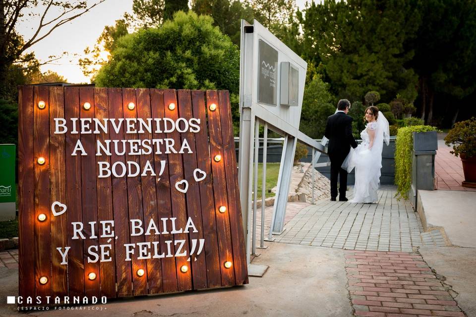 Photocall led y letras de madera