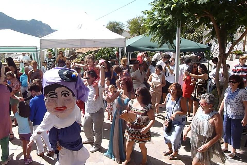 Tocando el baile de los enanos