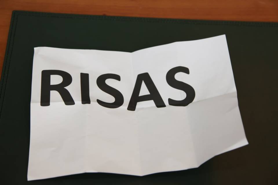 Risas