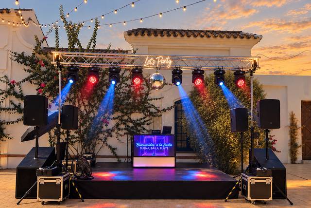 Montaje premium + escenario