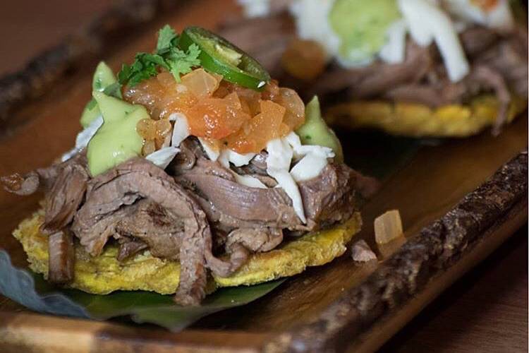 Arepas y carne