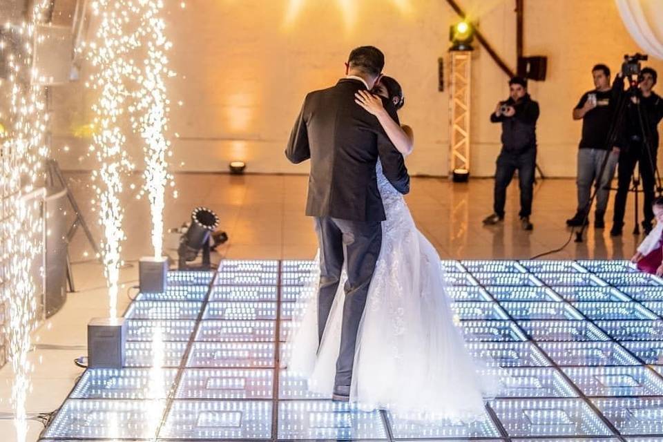 Baile pista leed para tu boda
