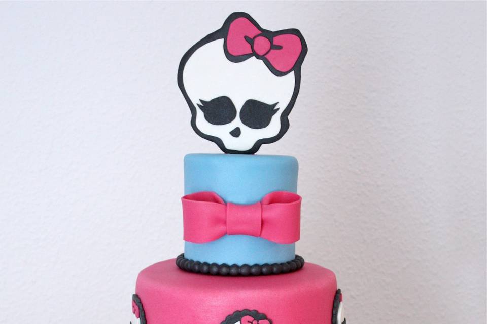 Tarta pisos Monster High