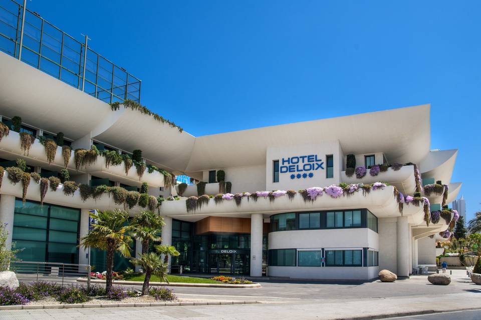 Bodas junto a la piscina