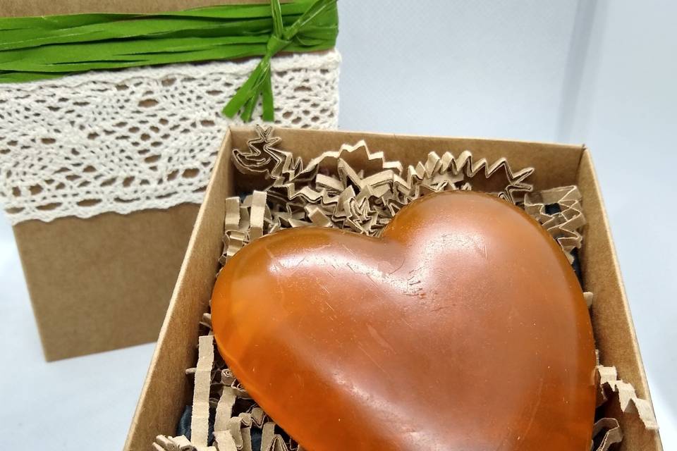 Corazón esbelto caramelo