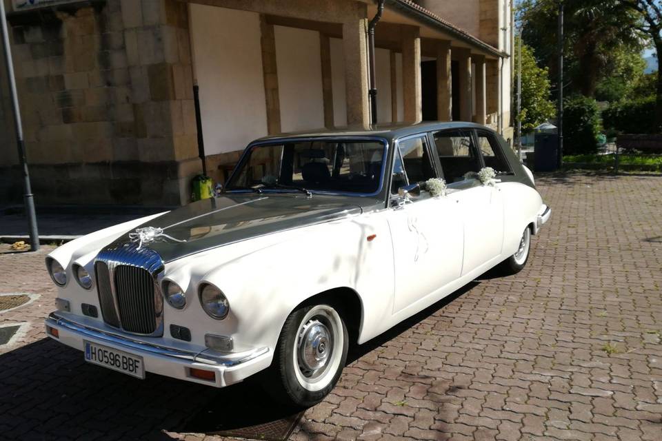 Daimler ds420 limousine