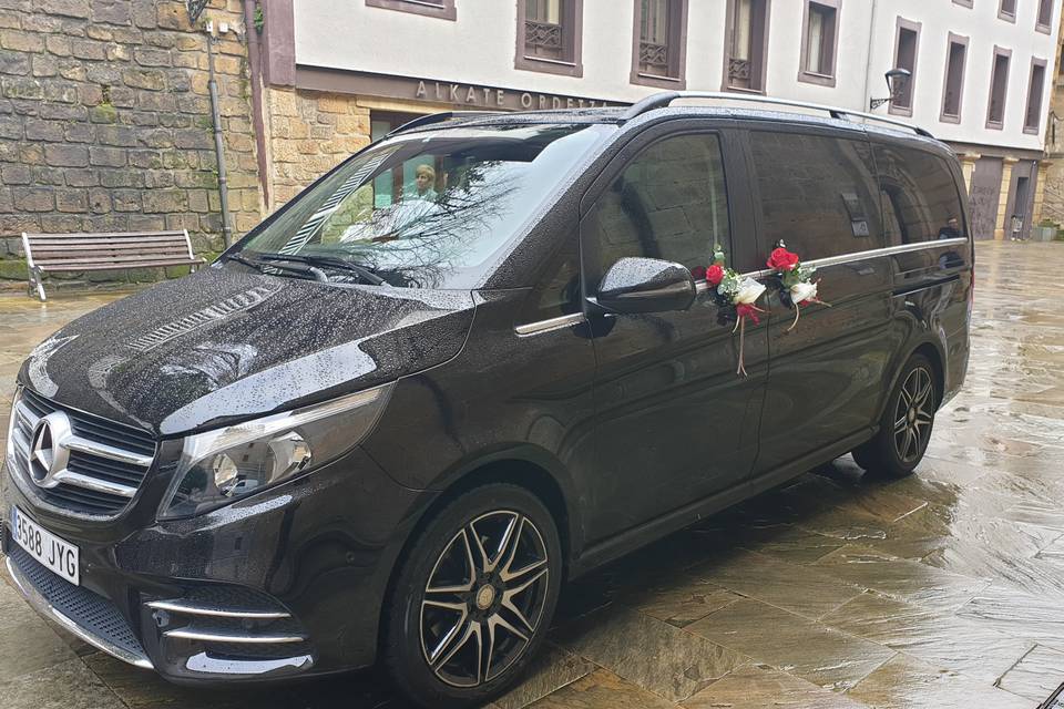 MERCEDES V AMG
