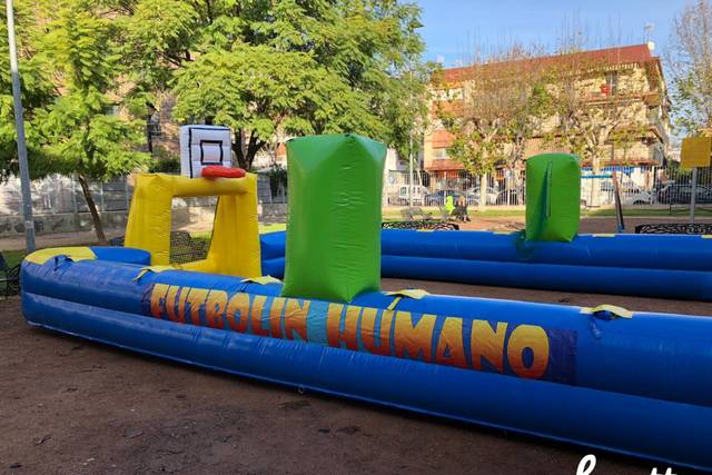 Futbolín humano