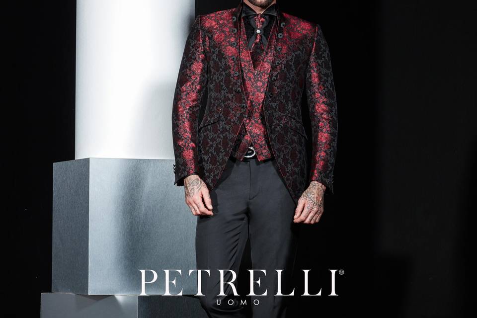 Traje de Petrelli