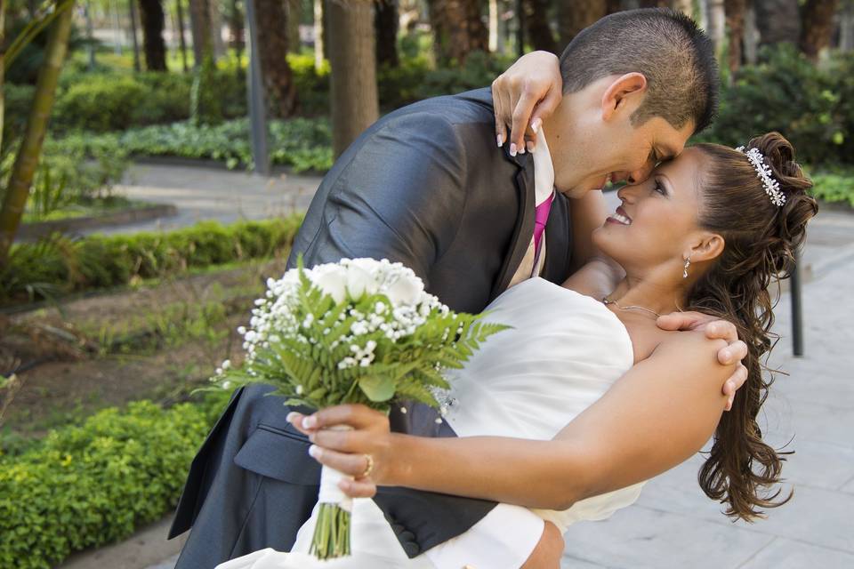 La novia con su ramo