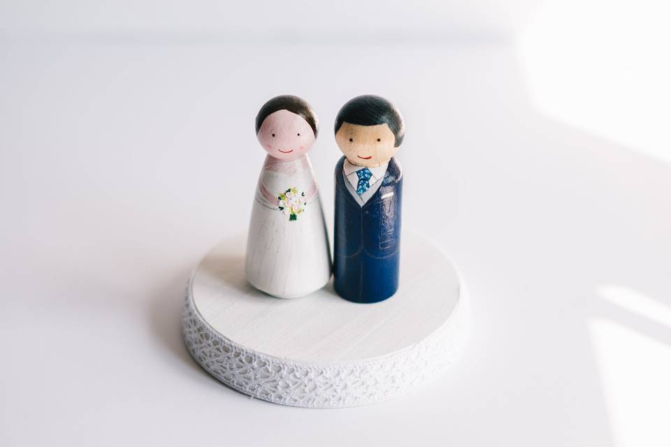 Figuras boda con base blanca