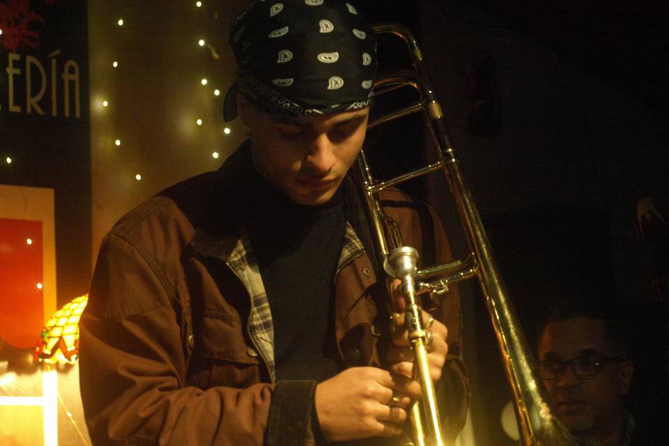 Trombón