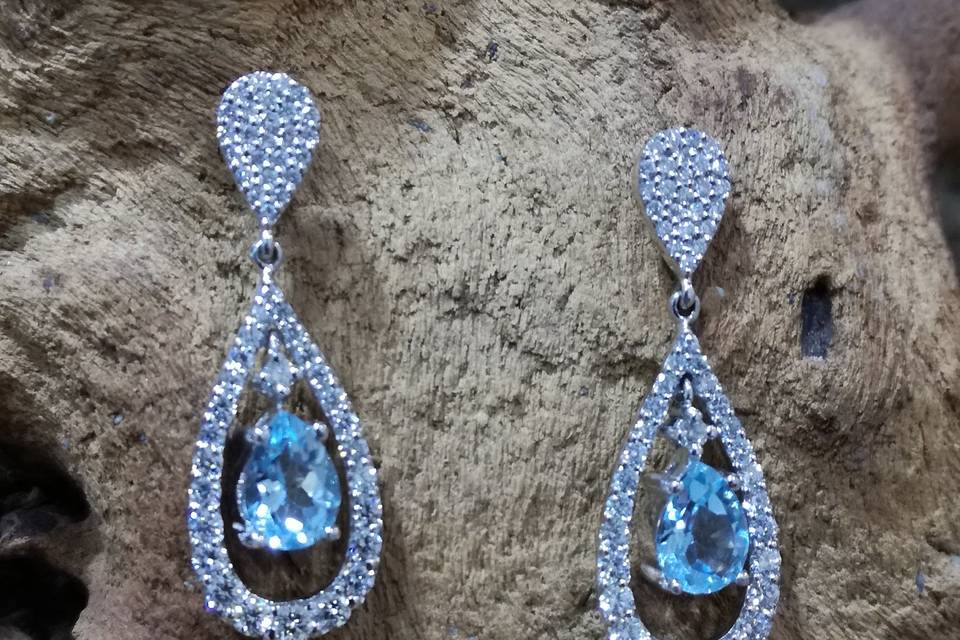 Ptes de oro blanco y diamantes