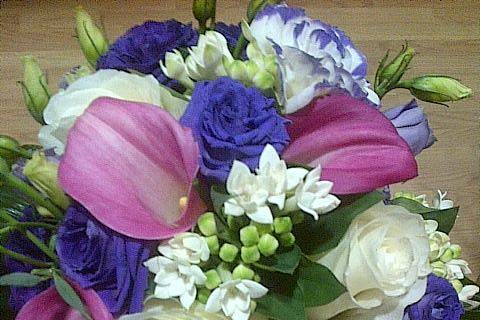 Ramo en tonos violetas