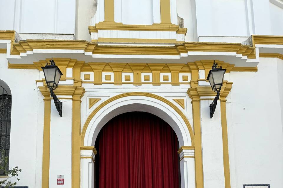 Puerta de la iglesia