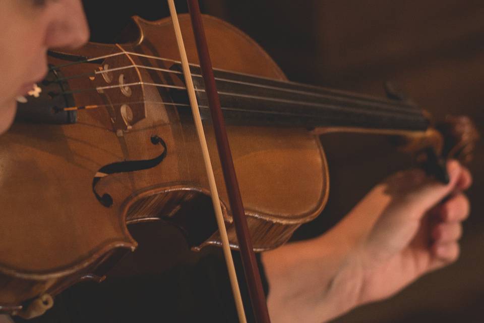 Ana Galera violinista