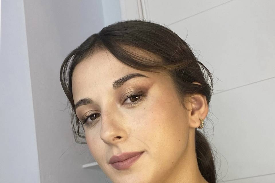 Maquillaje en tonos tierra