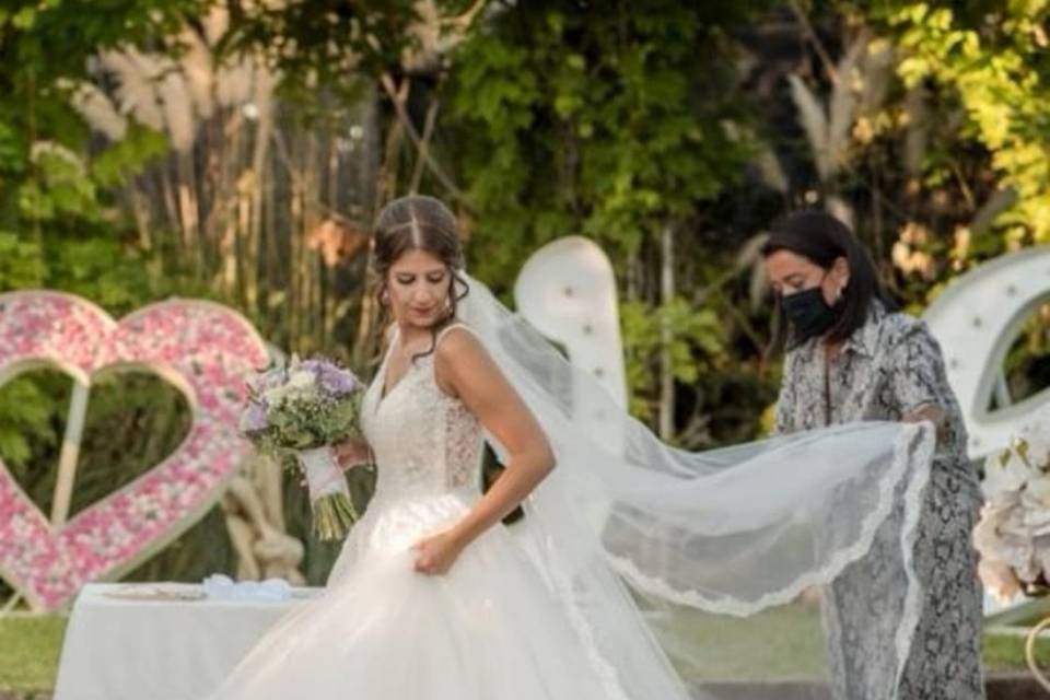 Beatriz González - Maestra de ceremonias