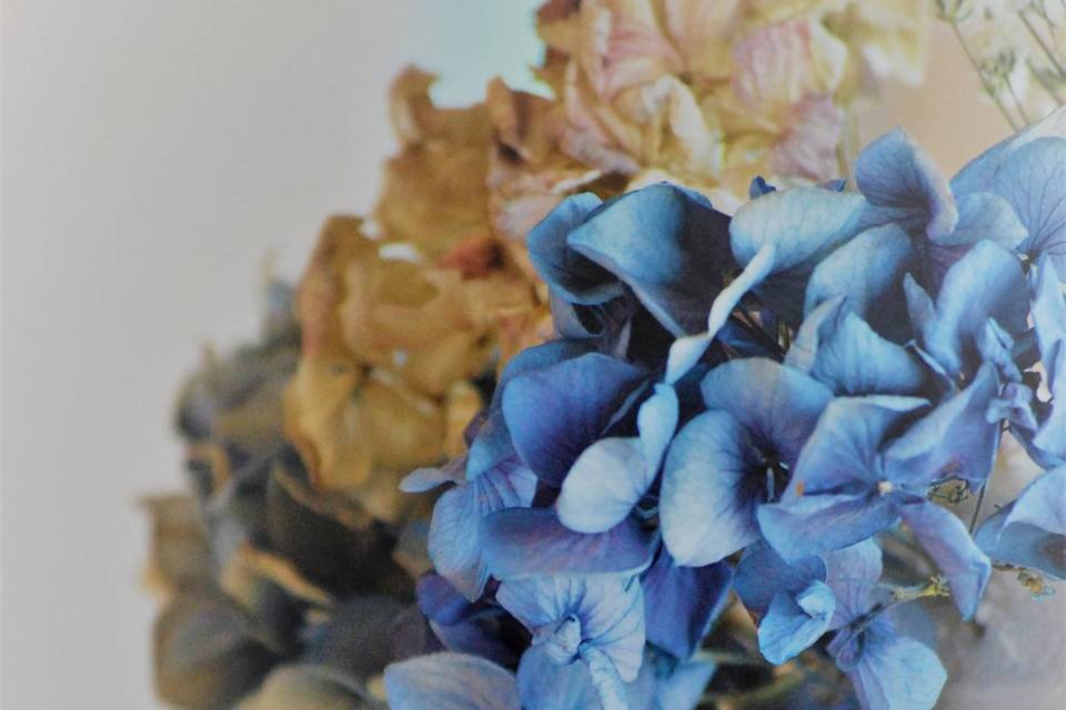 Naked cake hortensias de boda