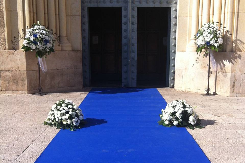 Centros con alfombra azul