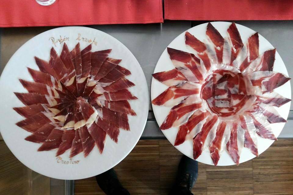 Corte de jamón en evento