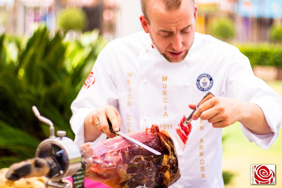 Corte de jamón en evento