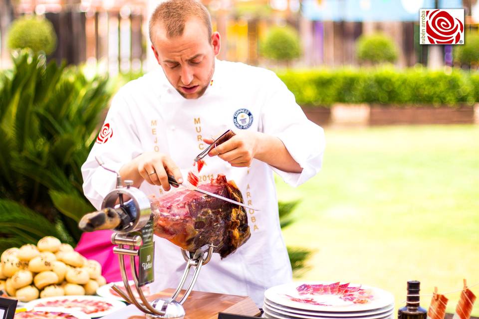 Corte de jamón en evento