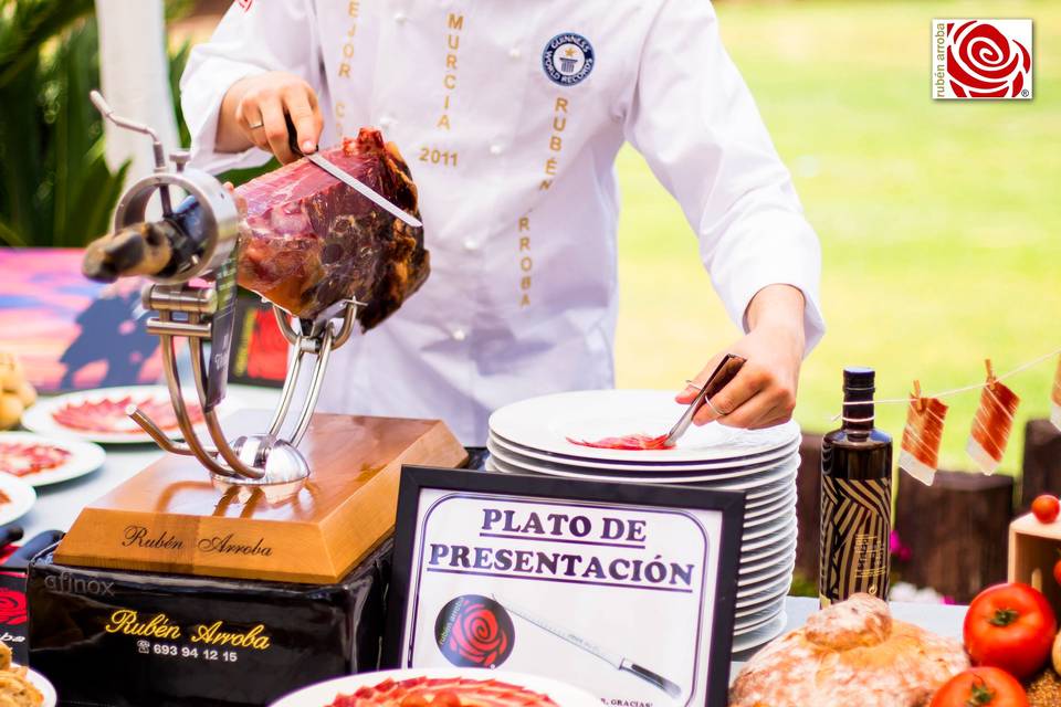 Corte de jamón en evento