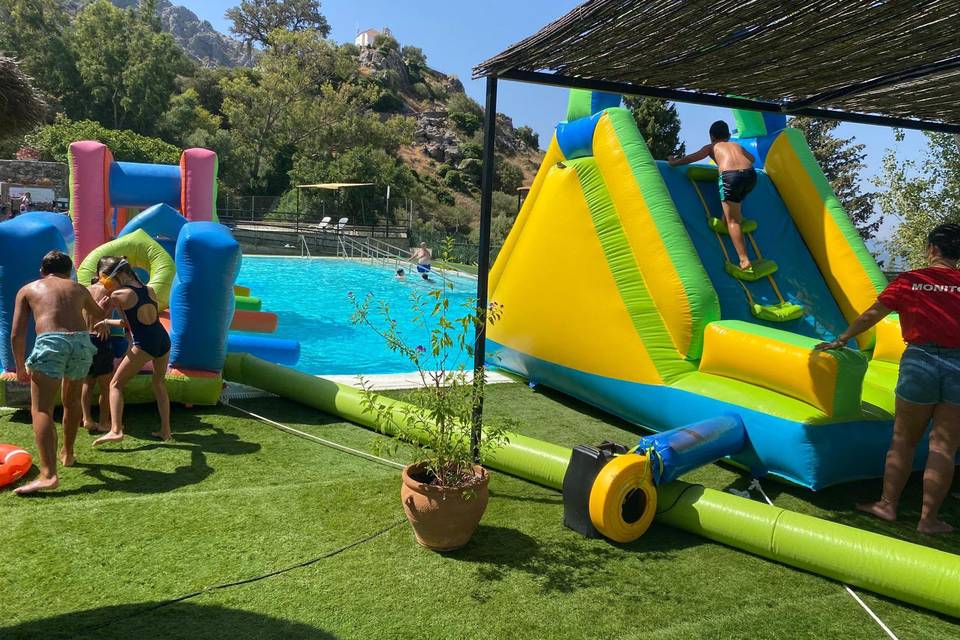 Tobogán piscina