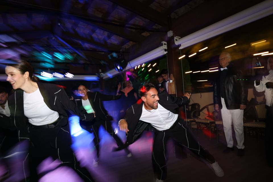 Show 4 bailarines