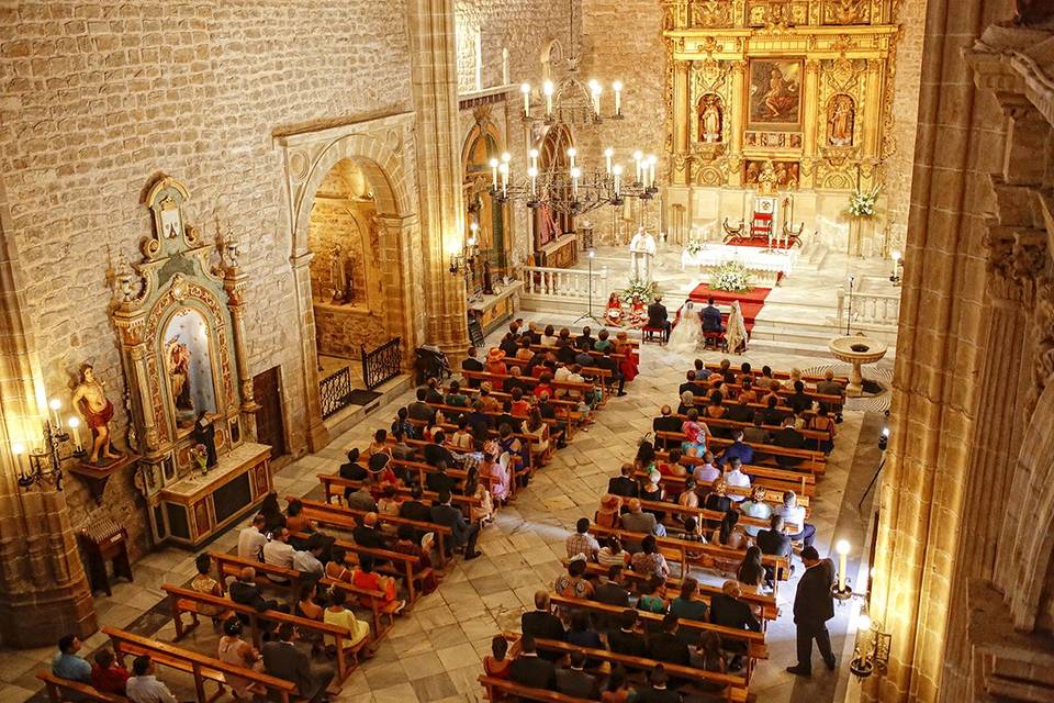 Panorámica de la iglesia