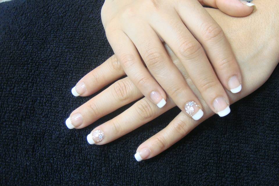 Manicura francesa de novia