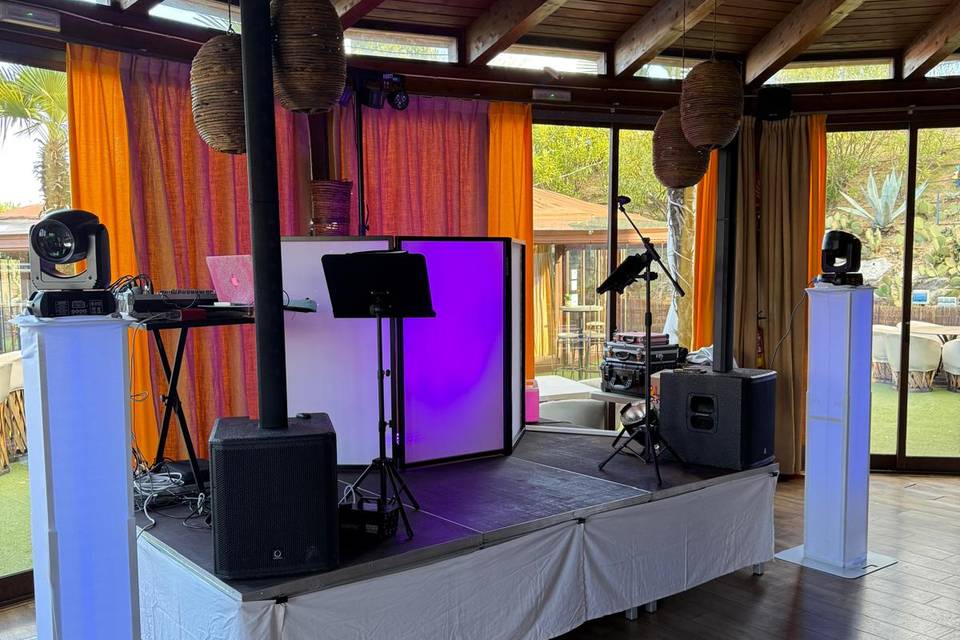 Dj y música en directo