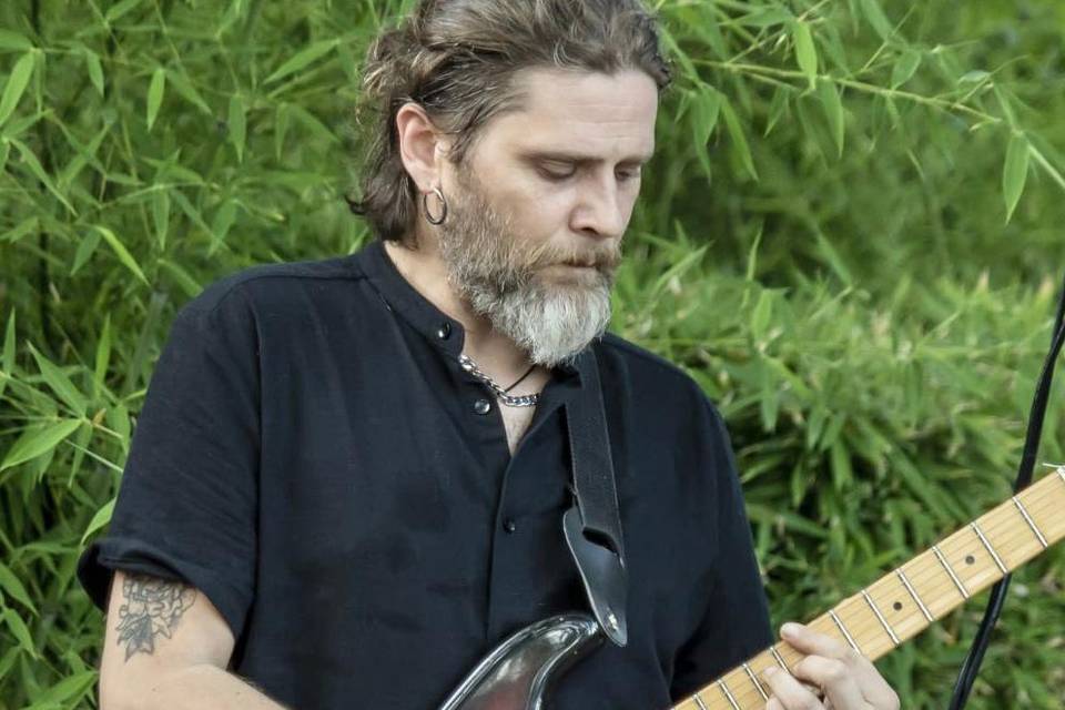 Raúl Sánchez guitarra