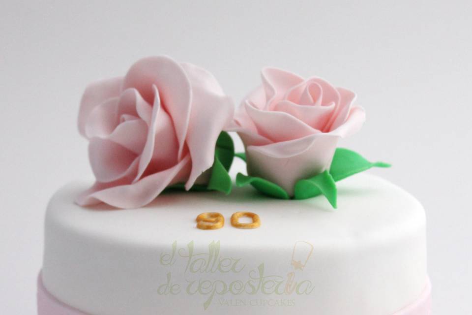 Tarta fondant con flores