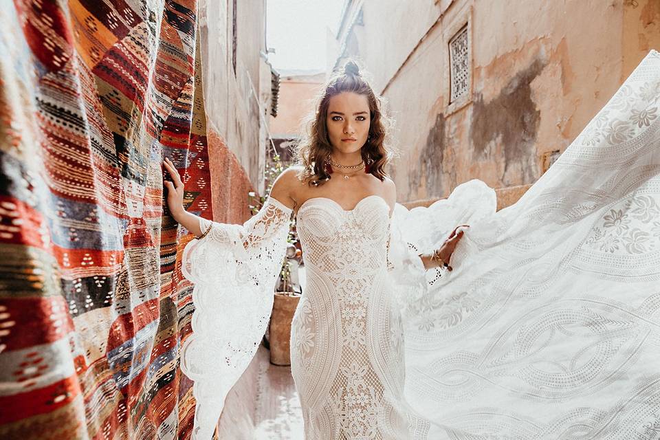 Novias bohemias. Adara