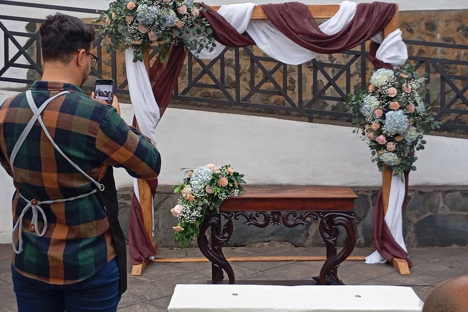 Mesa y arco