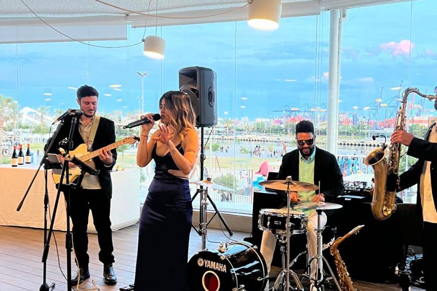 Grupo de musica latina