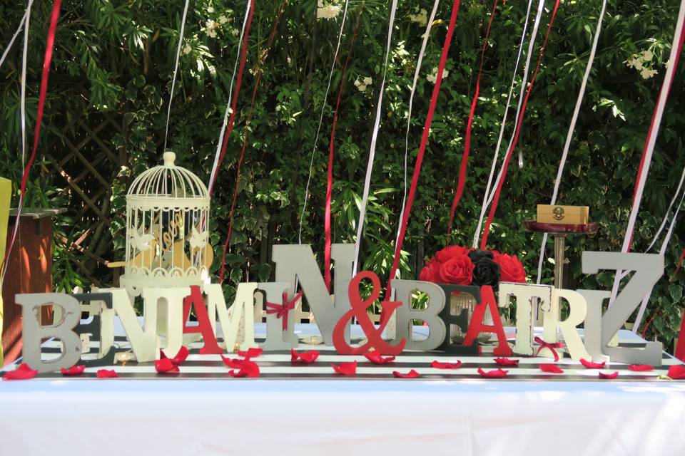 Mesa de ceremonia decorada