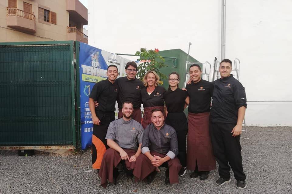 Equipo cuchillo y tenedor