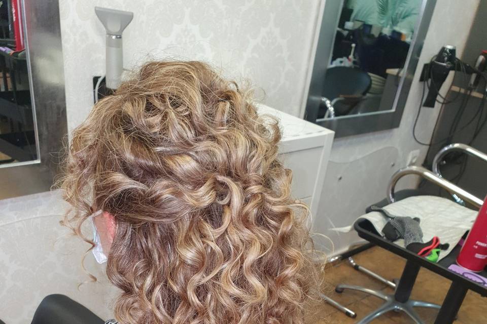 Novia curly