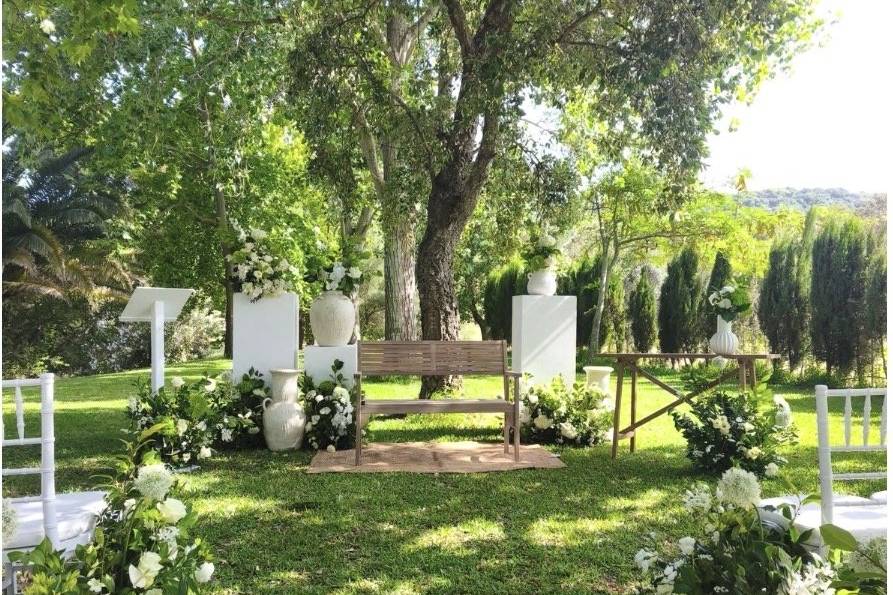 Ceremonia jarrones y blancos