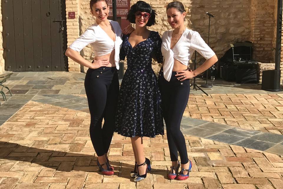 Pin up wedding