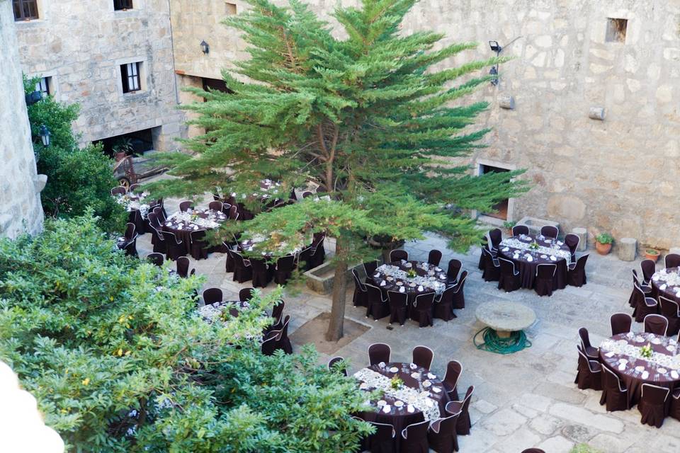 Boda en patio de armas