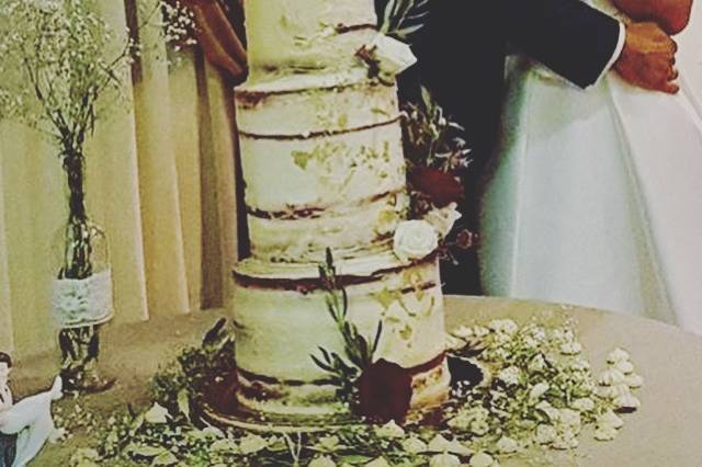 Naked cake